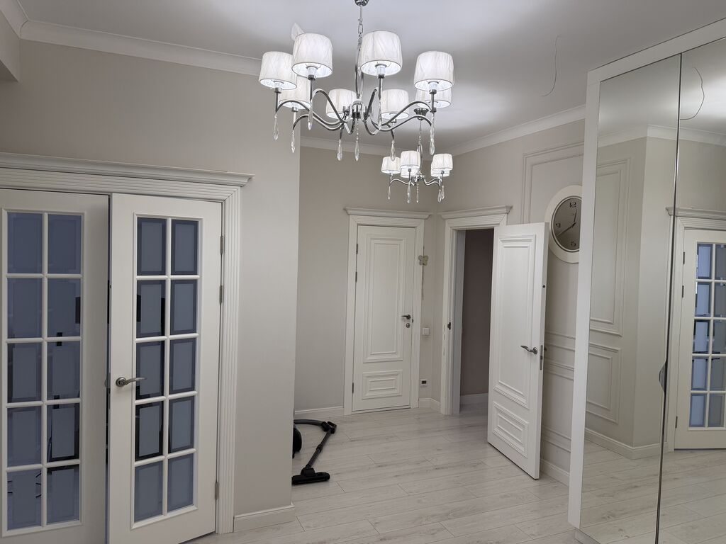 3 комнаты, 117 м², Филармония Элитка, 4 этаж, Дизайнерский ремонт: фото 3