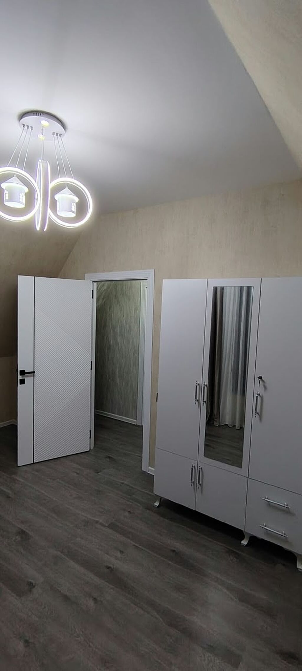 4 otaqlı, 114 kv. m, Yeni təmirli