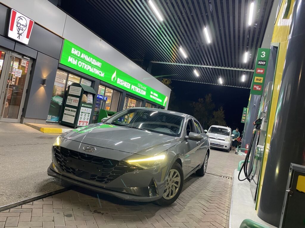 Hyundai Elantra: 2021 г., 1.6 л, Автомат, Бензин, Седан: фото 4