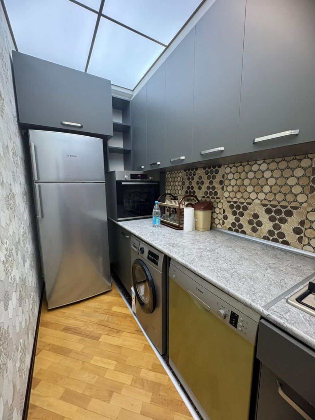 Zümrüd Residence kompleksində 3 otaqlı mənzil kirayə verilir, 87 m², 1 000 AZN/ay, şəkil 5 / 12