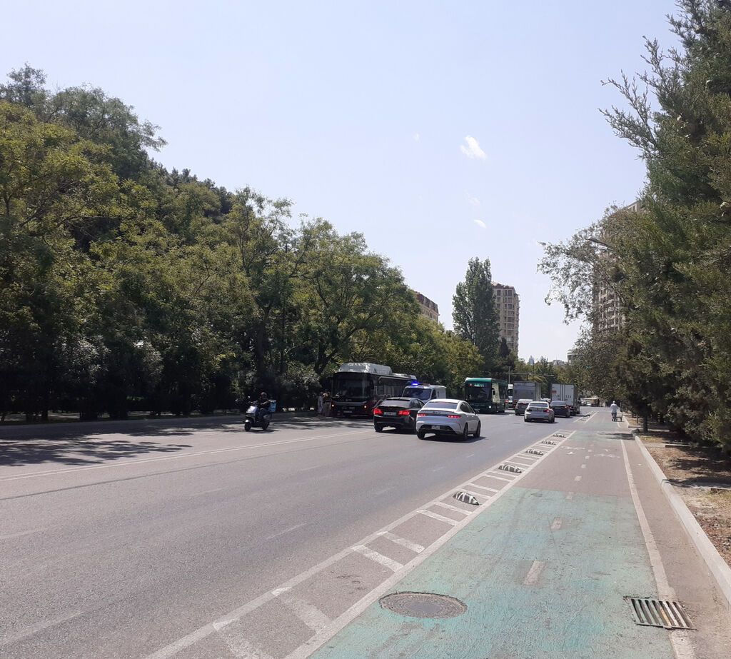 Şəhərin 28 may ərazisində,,,Səməd Vurğun parkı qarşısında 5mərtəbəli