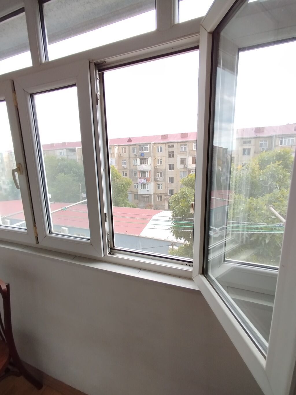 Ancaq Tələbə xanımlara verilir!!. Tələbə olmayan xanımlara