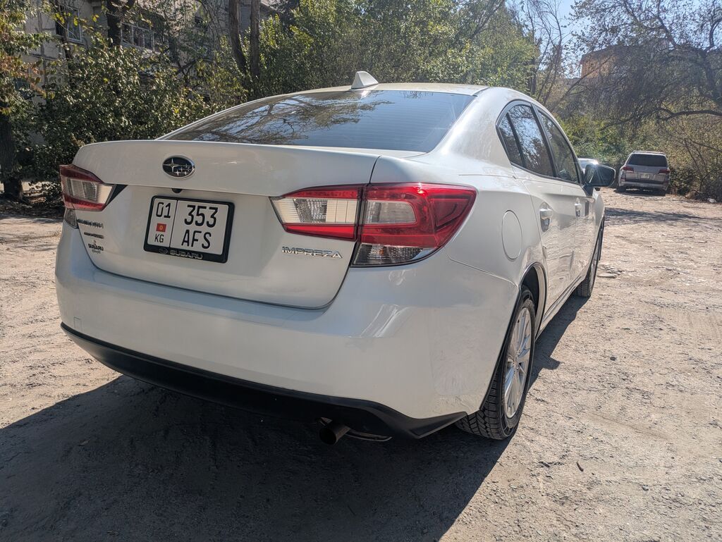 Subaru Impreza: 2018 г., 2 л, Автомат, Седан: фото 4