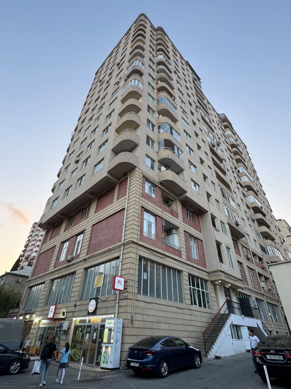3 otaqlı, Yeni tikili, 74 kv. m