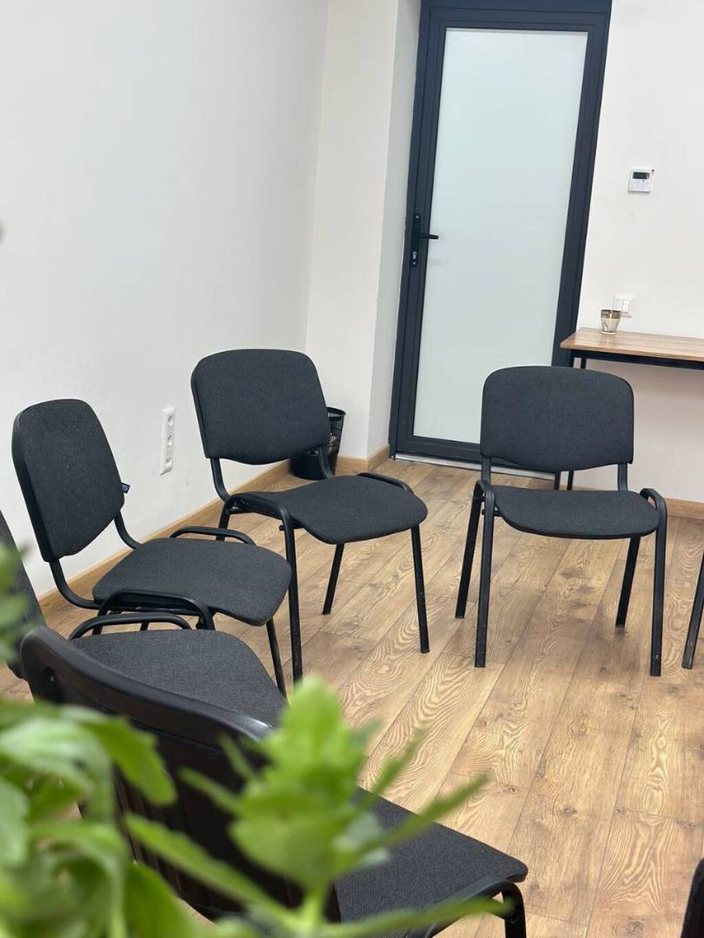 Кабинет Для тренингов В бизнес центре, 21 м², Промежуточный этаж, Долгосрочно, Почасово, С оборудованием: фото 3