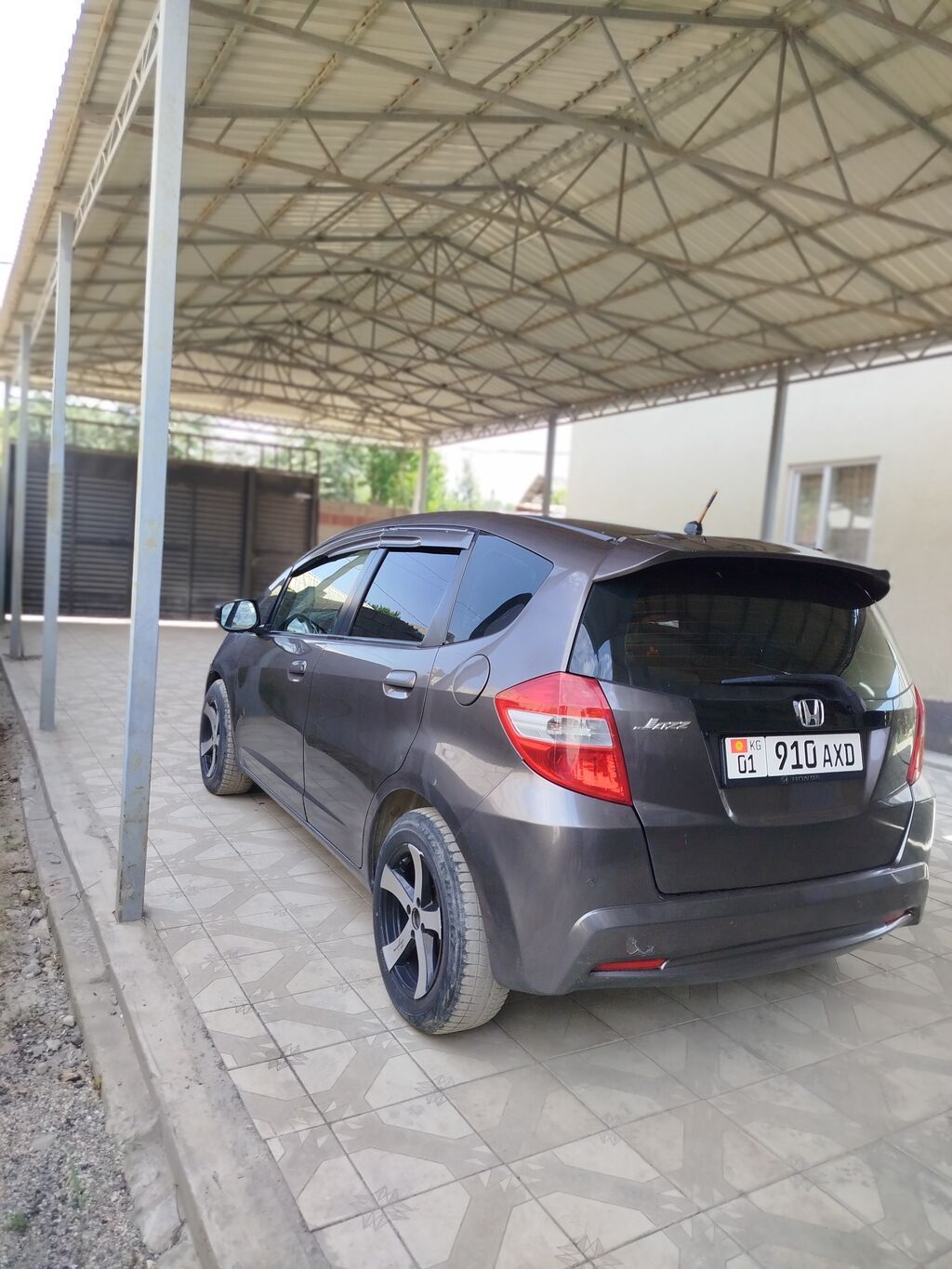 Honda Jazz: 2013 г., 1.2 л, Механика, Бензин, Хэтчбэк: фото 4