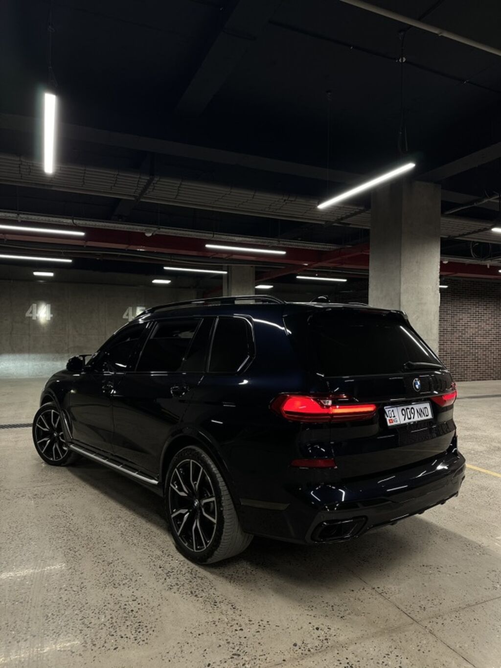 BMW X7: 2019 г., 3 л, Автомат, Бензин, Внедорожник: фото 1