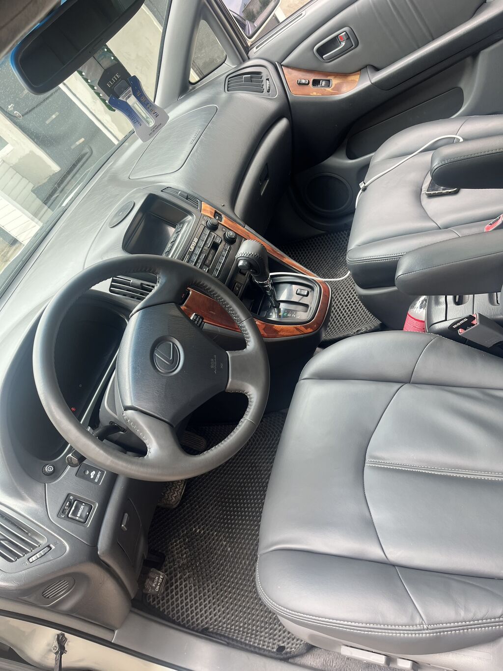 Lexus RX: 1999 г., 3 л, Автомат, Бензин, Кроссовер: фото 2