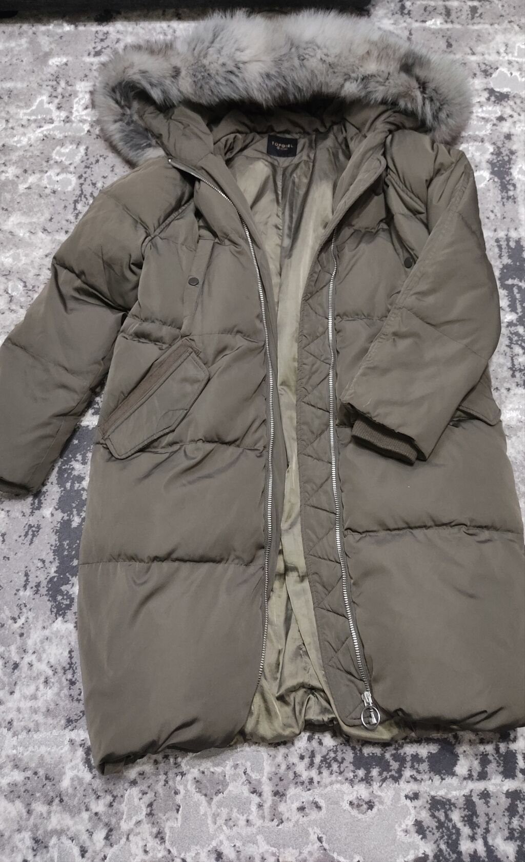 1)Безрукавка новая ( размер S).-400с 2) Куртка зимняя хаки ( М) -450с: фото 2
