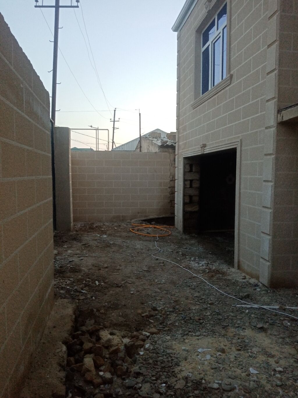 4 otaqlı, 85 kv. m, Kredit yoxdur, Yeni təmirli