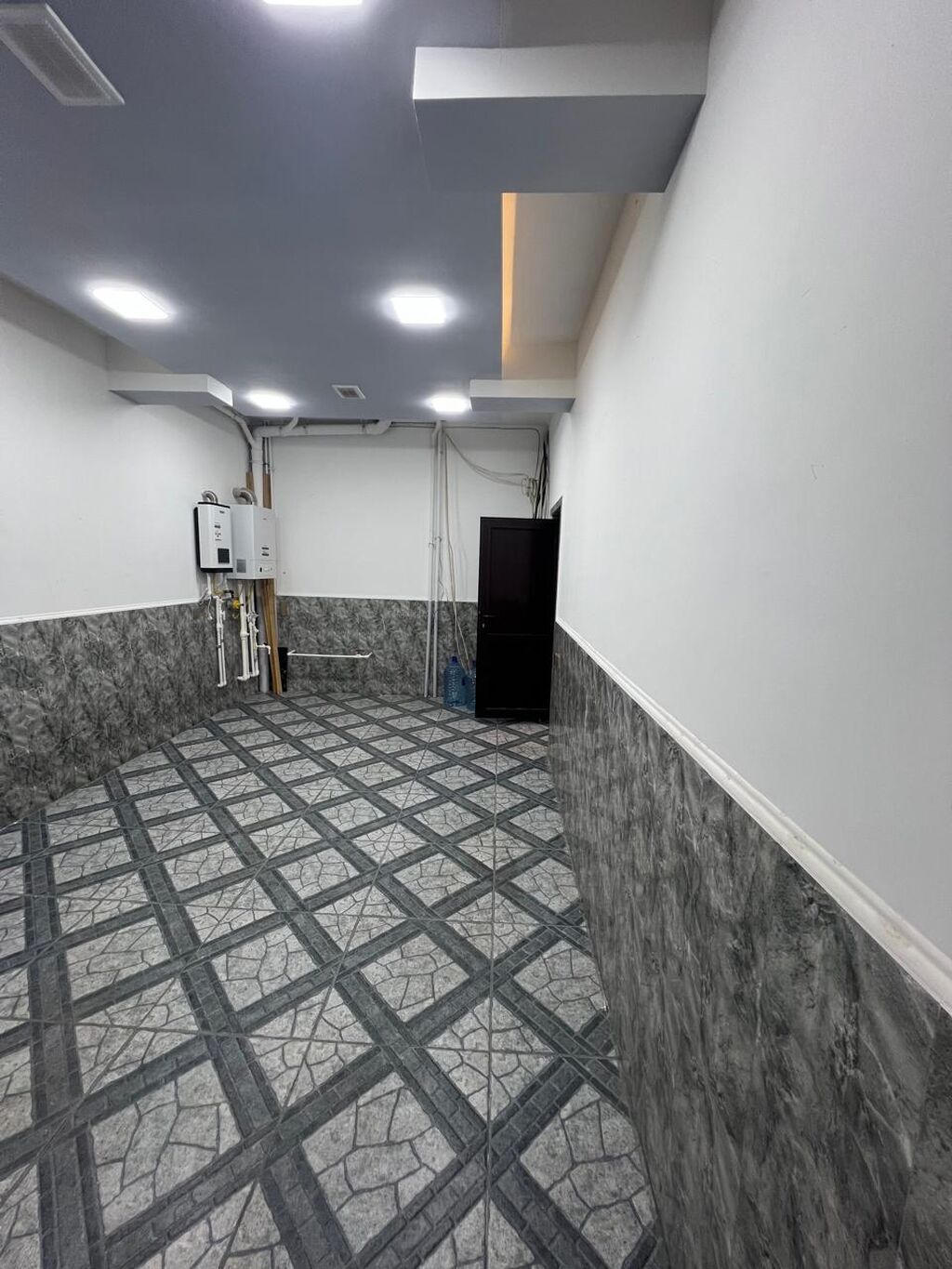 6 otaqlı, 280 kv. m, Kredit var, Yeni təmirli