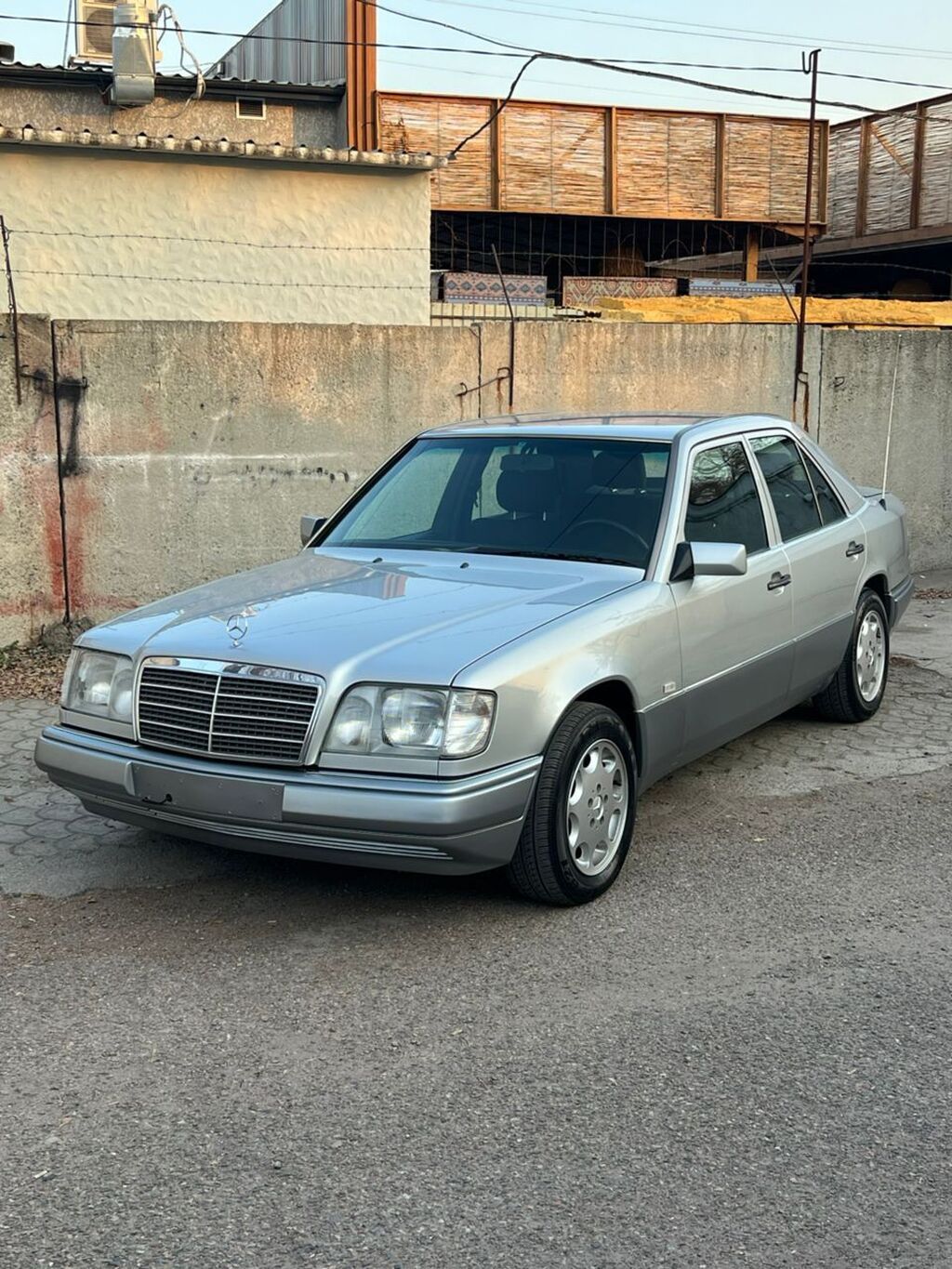 Mercedes-Benz E-Class: 1994 г., 2.8 л, Автомат, Бензин, Седан: фото 7