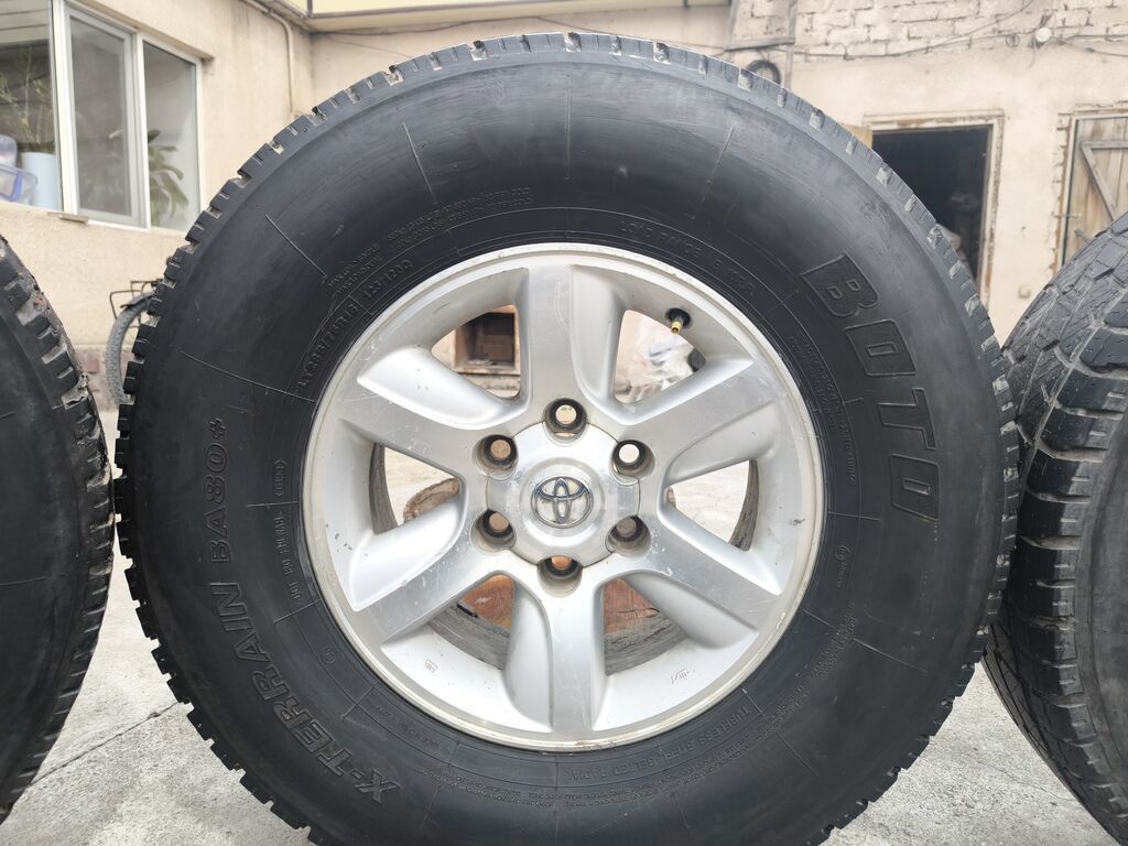 Колеса в сборе 265 / 75 / R 16, Лето, Б/у, Комплект, Внедорожные (АТ/МТ), Литые, отверстий - 6: фото 4