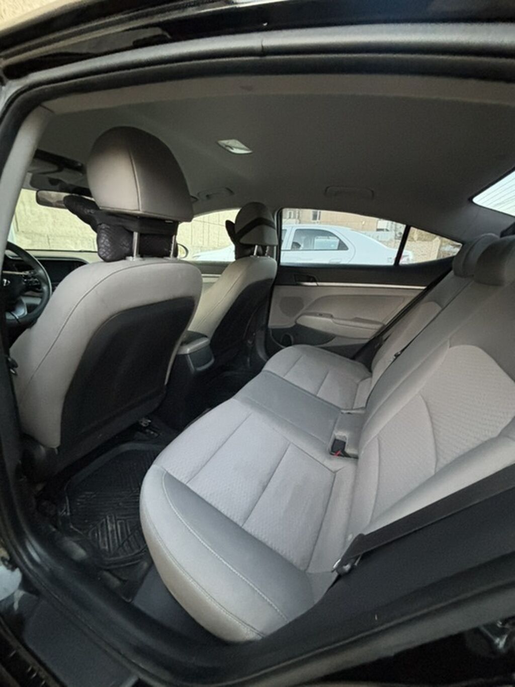 Hyundai Elantra: 2019 г., 2 л, Автомат, Бензин, Седан: фото 6