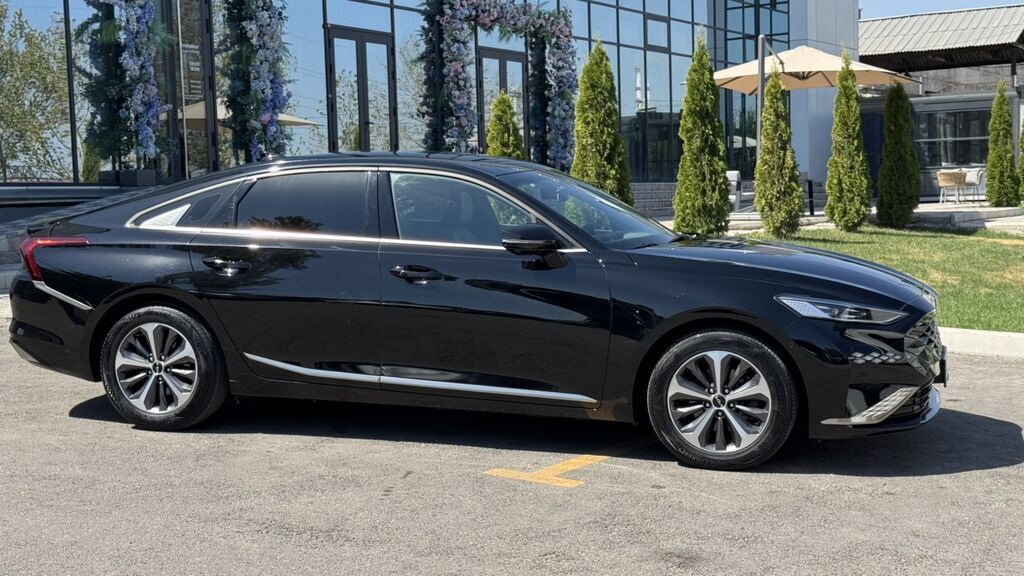 Kia K8: 2022 г., 1.6 л, Гибрид, Фастбек: фото 3