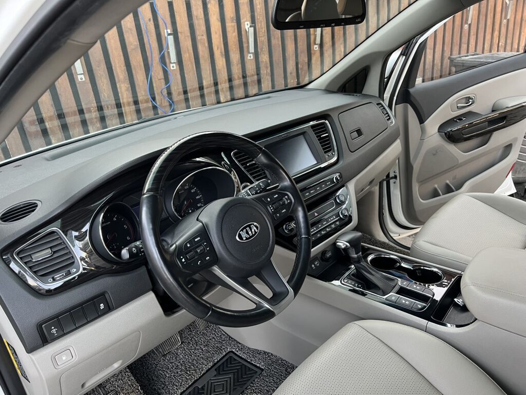 Kia Carnival: 2019 г., 2.2 л, Автомат, Дизель, Минивэн: фото 8