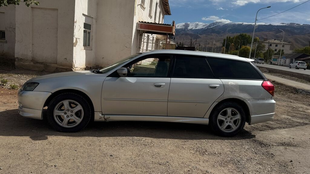 Subaru Legacy: 2003 г., 2 л, Автомат, Универсал: фото 3