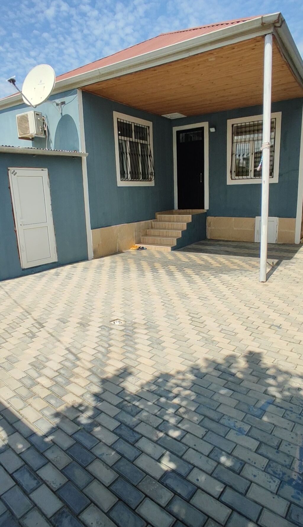 3 otaqlı, 90 kv. m, Kredit yoxdur, Yeni təmirli