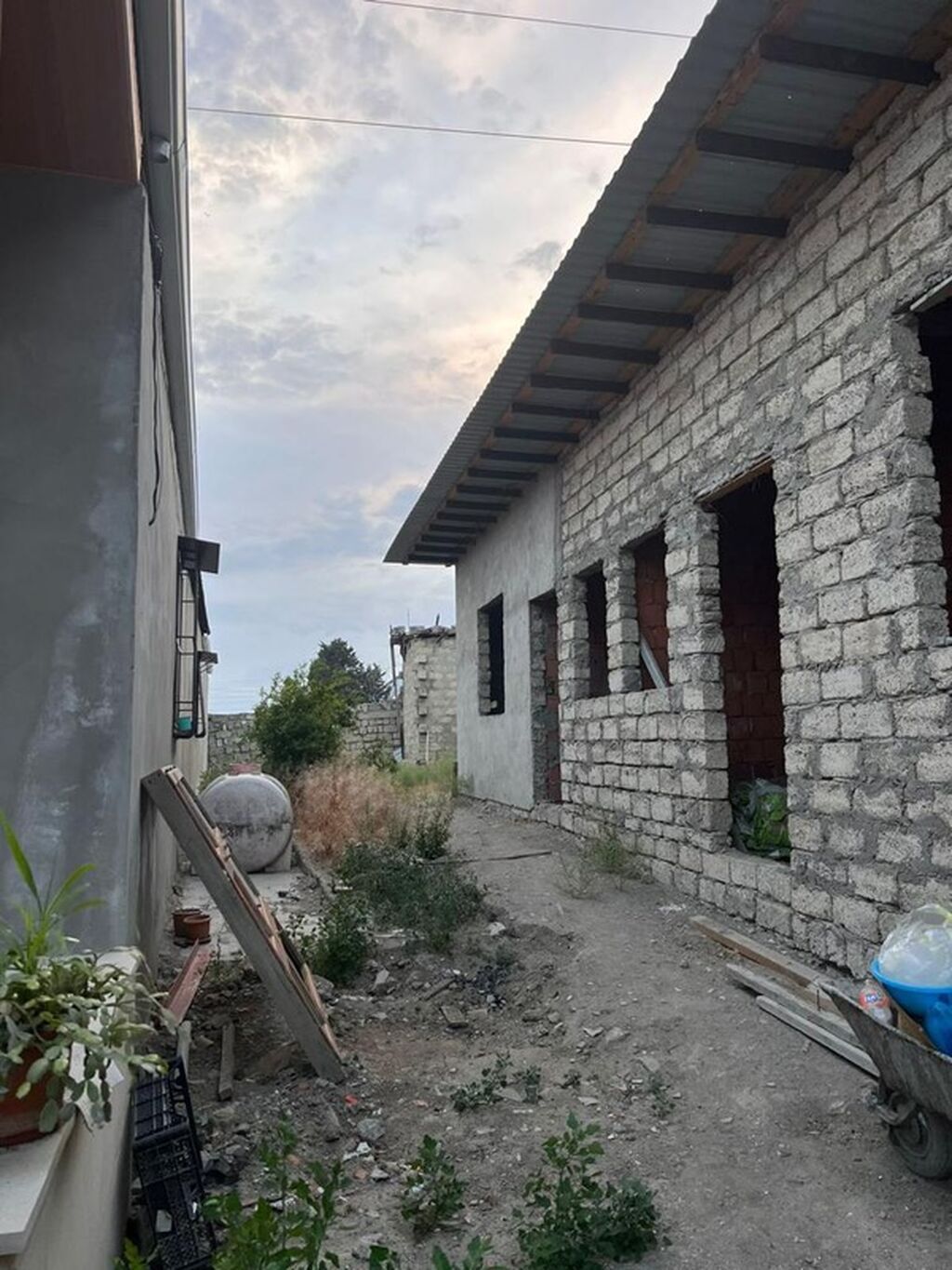🚨🏡 TƏCİLİ SATILIR! — 160.000 AZN 🏡🚨 📍 Babək prospekti — Maşın