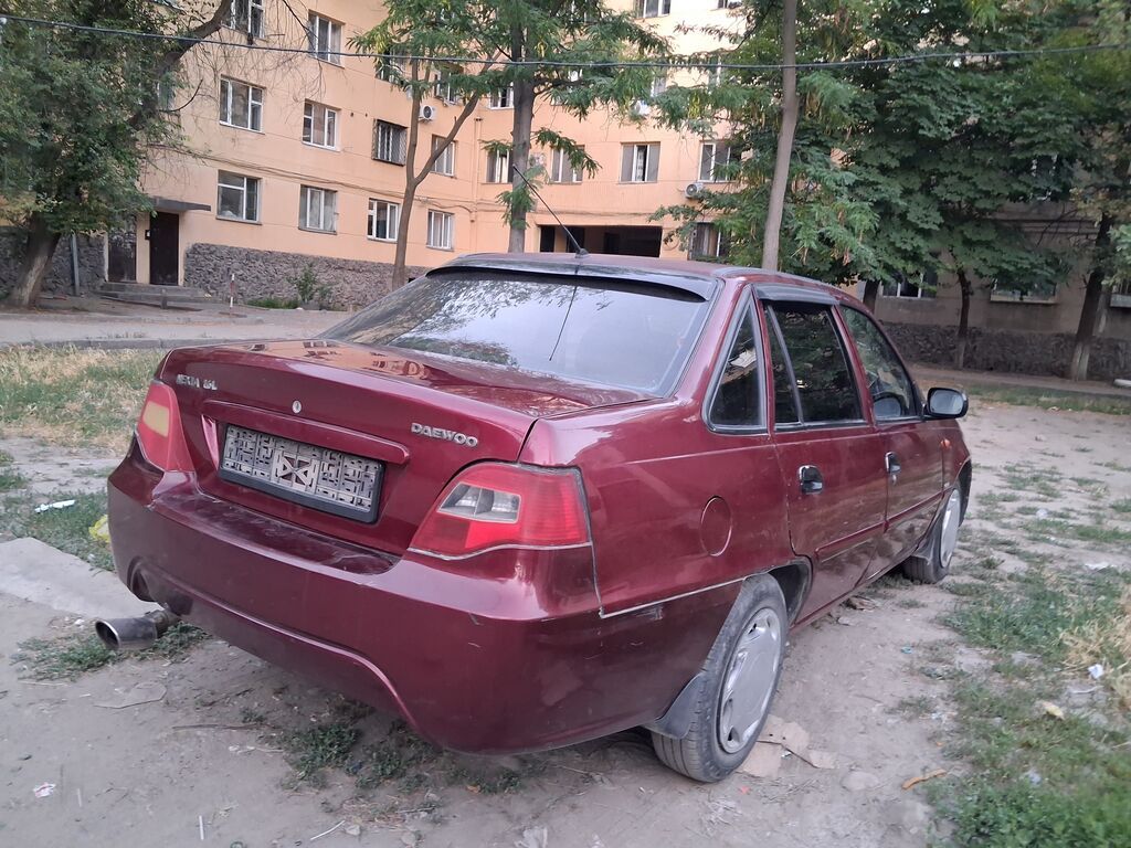 Daewoo Nexia: 2011 г., 1.6 л, Механика, Бензин, Седан: фото 4