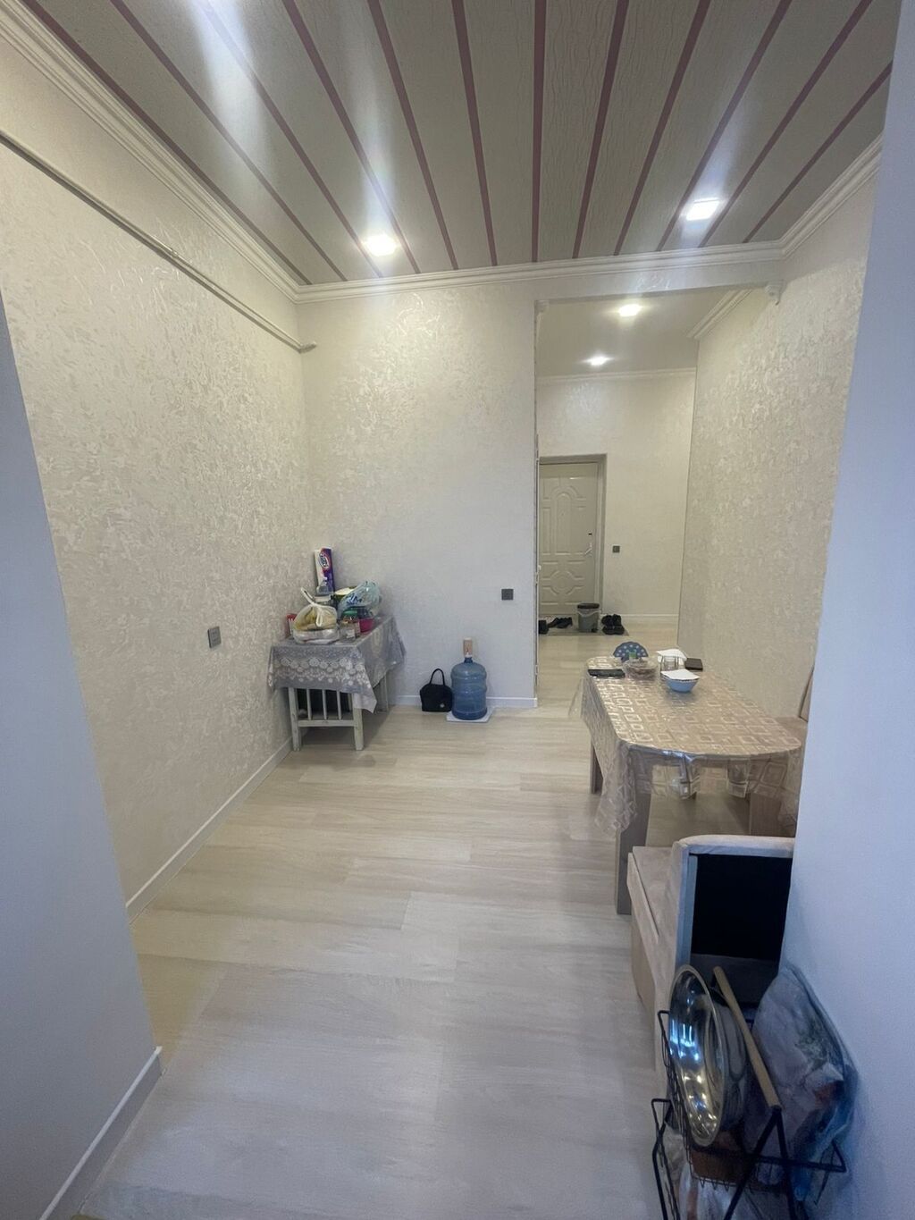 Sumqayıt, 3 otaqlı, Köhnə tikili, 65 kv. m