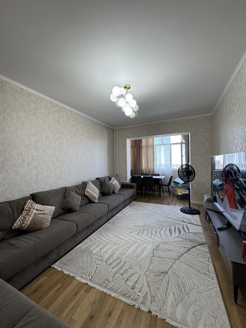 3 комнаты, 74 м², Восток-5 мкр 106 серия, 8 этаж, Свежий ремонт: фото 1