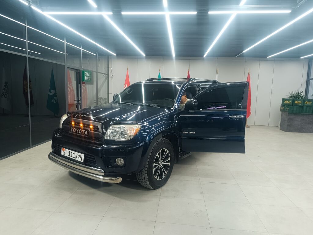 Toyota 4Runner: 2007 г., 4 л, Автомат, Бензин, Внедорожник: фото 1
