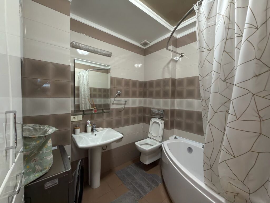 4 комнаты, 130 м², Элитка, 4 этаж: фото 7