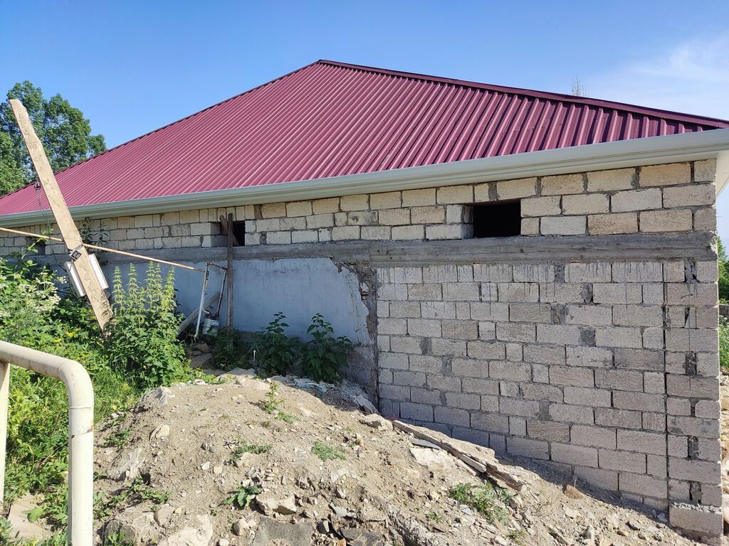 3 otaqlı, 100 kv. m, Təmirsiz