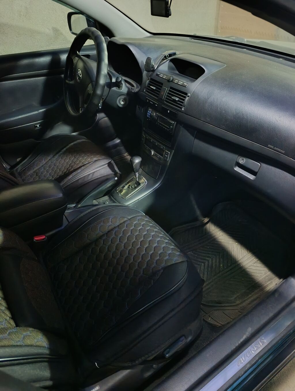 Toyota Avensis: 2005 г., 0.2 л, Автомат, Бензин, Универсал: фото 2