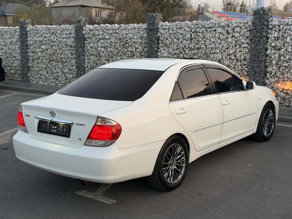 Toyota Camry: 2005 г., 3 л, Автомат, Газ, Седан: фото 2