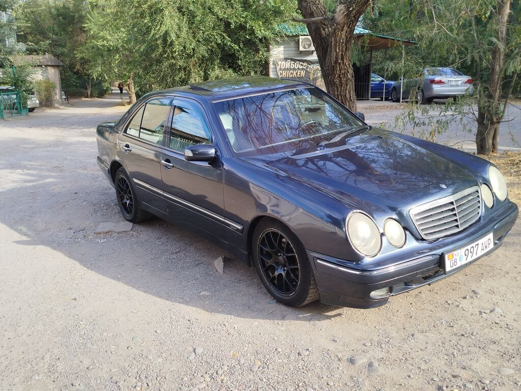 Mercedes-Benz E-Class: 1999 г., 2.4 л, Автомат, Газ, Седан: фото 3