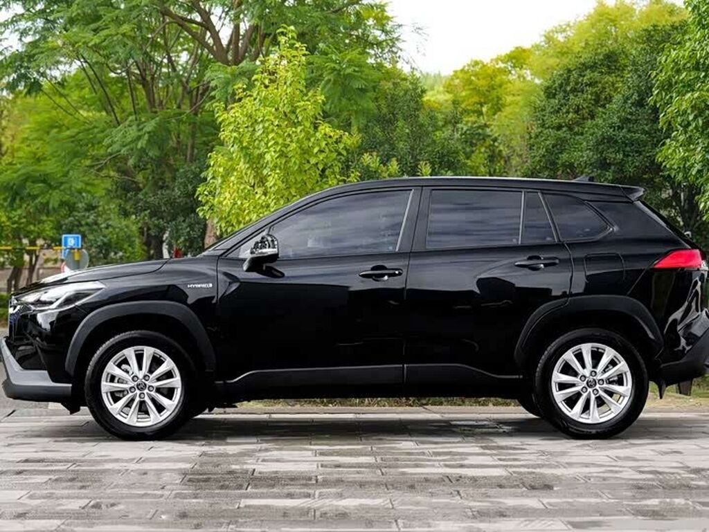 Toyota Corolla Cross: 2024 г., 2 л, Вариатор, Гибрид, Кроссовер: фото 7