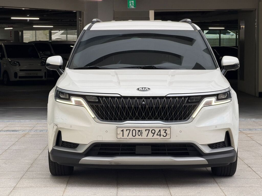 Kia Carnival: 2021 г., 2.2 л, Автомат, Дизель, Минивэн: фото 2