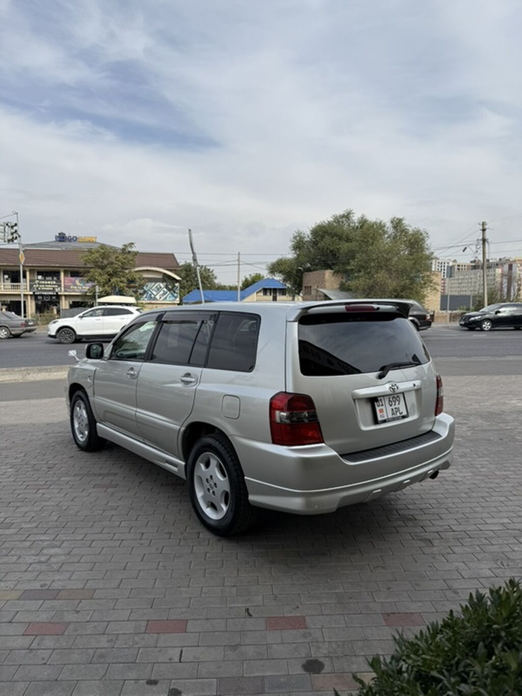 Toyota Kluger: 2003 г., 2.4 л, Автомат, Бензин, Кроссовер: фото 4