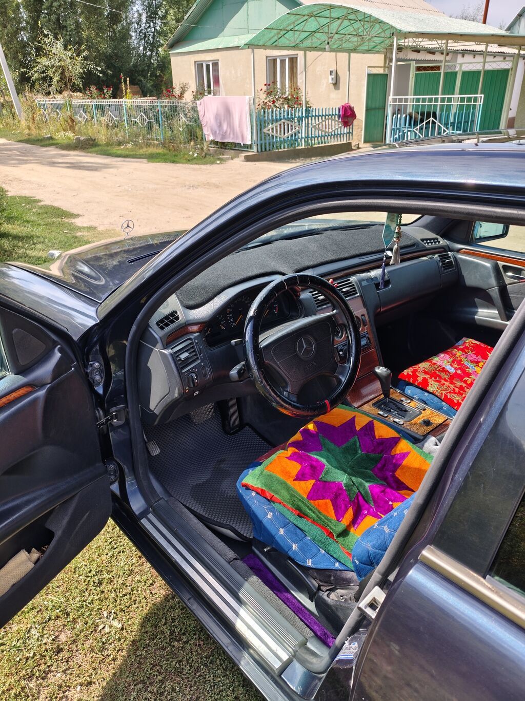Mercedes-Benz E-Class: 1997 г., 2 л, Механика, Бензин, Седан: фото 5