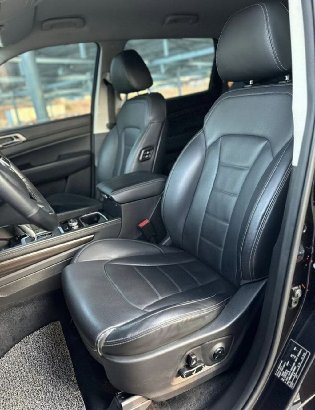 Ssangyong Rexton: 2018 г., 2.2 л, Автомат, Дизель, Внедорожник: фото 7
