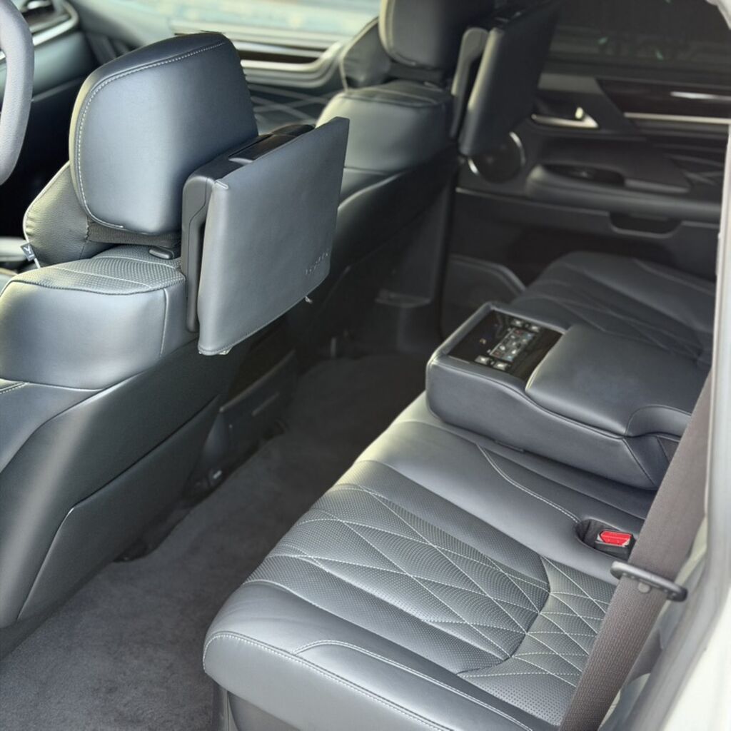 Lexus LX: 2020 г., 5.7 л, Автомат, Бензин, Внедорожник: фото 7