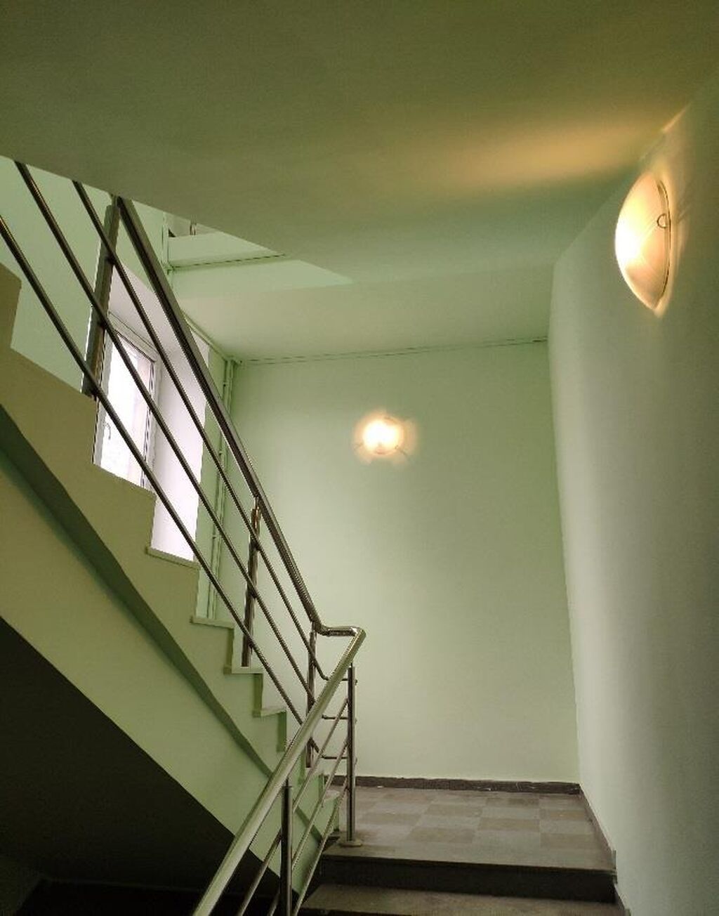 Сдаю готовый Офис 55м2 Адрес: Киевская 153, пер.пр. Манаса . Первая