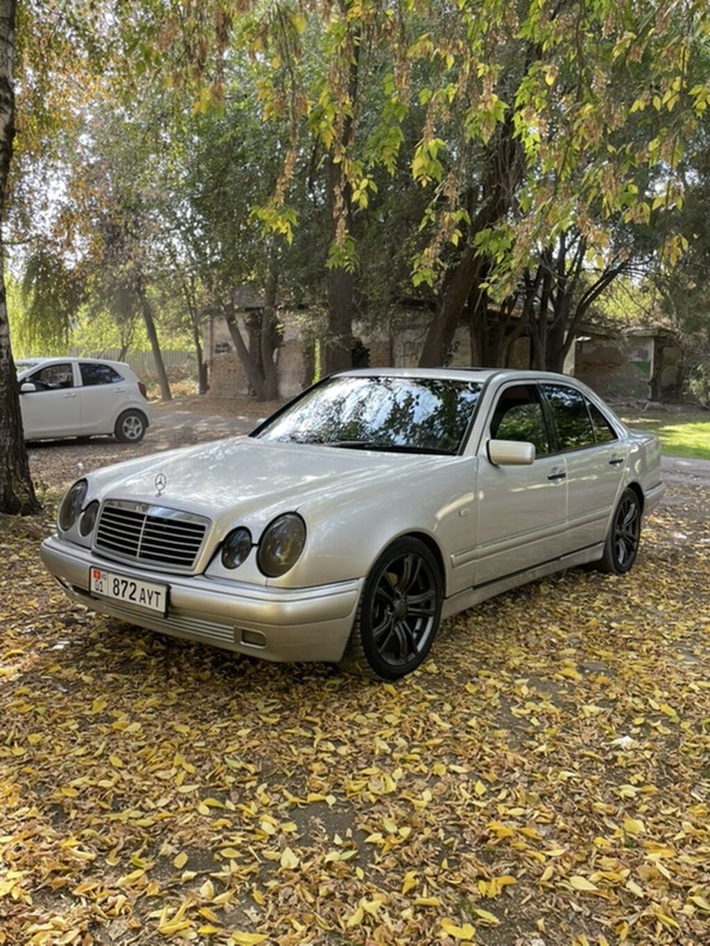 Mercedes-Benz E-Class: 1999 г., 3.2 л, Автомат, Бензин, Седан: фото 1