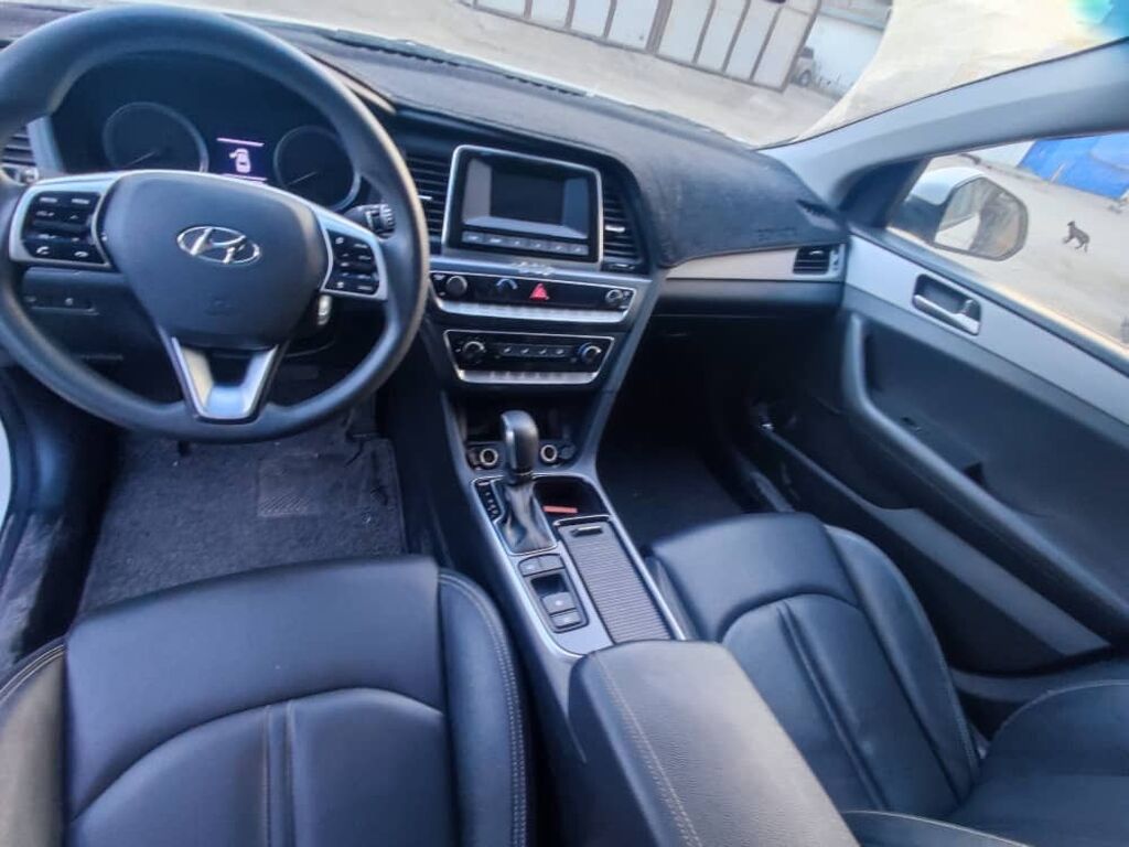 Hyundai Sonata: 2022 г., 2 л, Автомат, Газ, Седан: фото 8