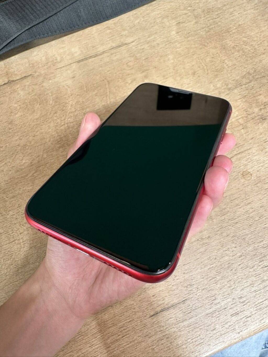 iPhone XR 128 ГБ, красный, б/у, 76%: фото 5