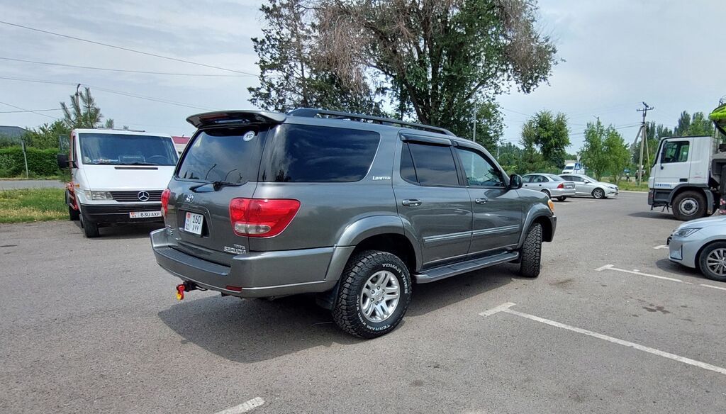 Toyota Sequoia: 2005 г., 4.7 л, Автомат, Газ, Внедорожник: фото 4