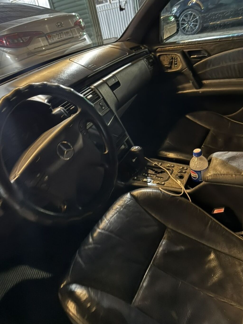 Mercedes-Benz E-Class: 1997 г., 5 л, Автомат, Бензин, Седан: фото 6
