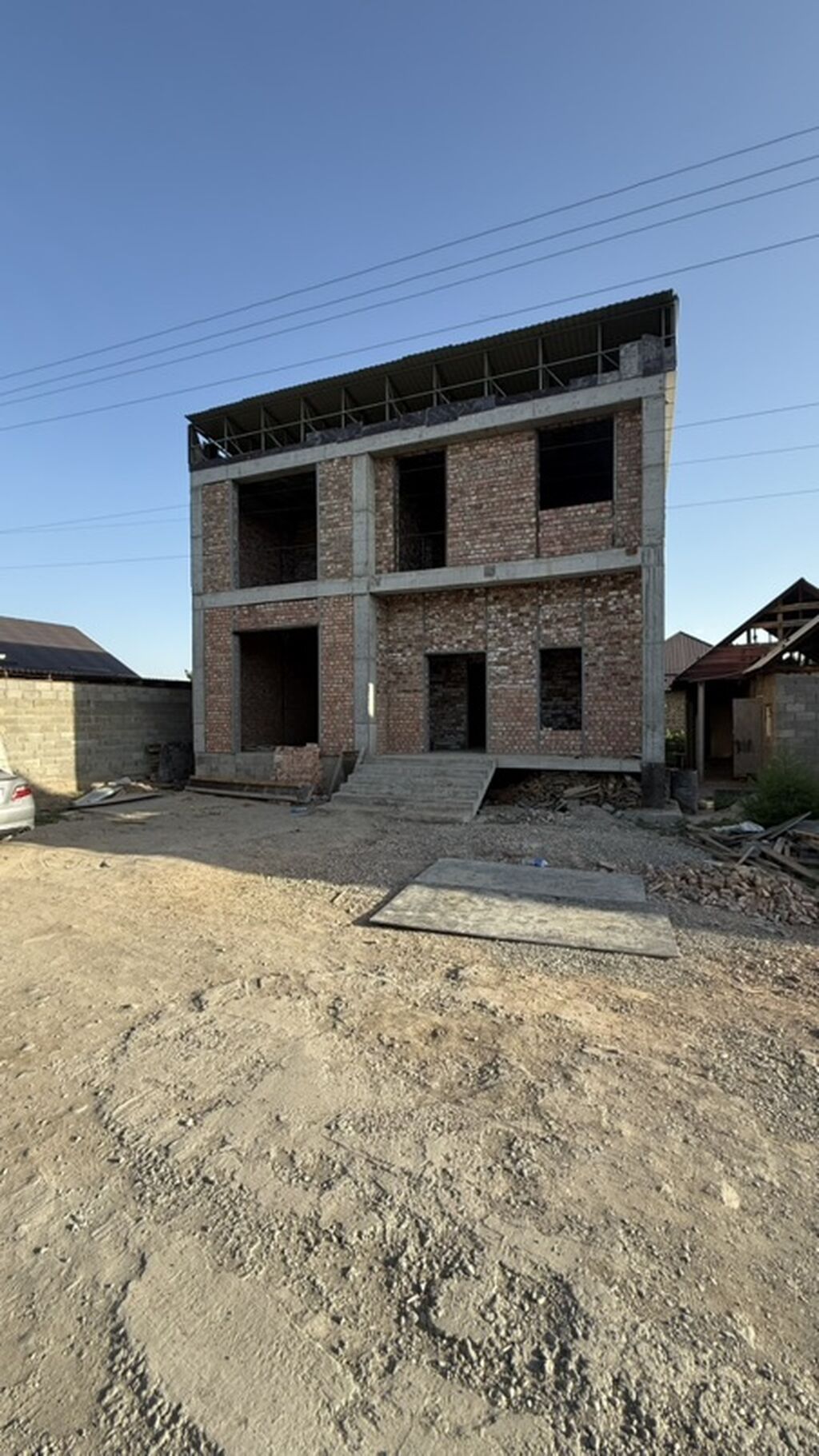 6 комнат и более, 330 м², 4 соток, Ак-Ордо 2 ж/м Электричество, Холодная вода, Септик: фото 1