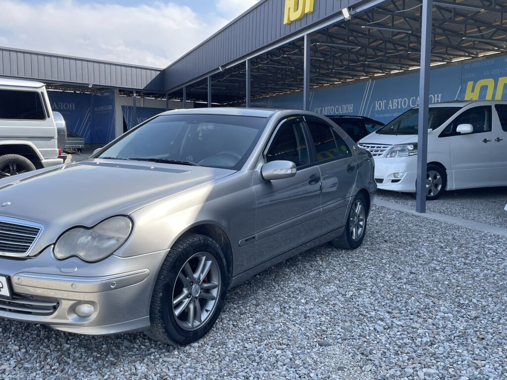 Mercedes-Benz C-Class: 2004 г., 1.8 л, Автомат, Бензин, Седан: фото 3
