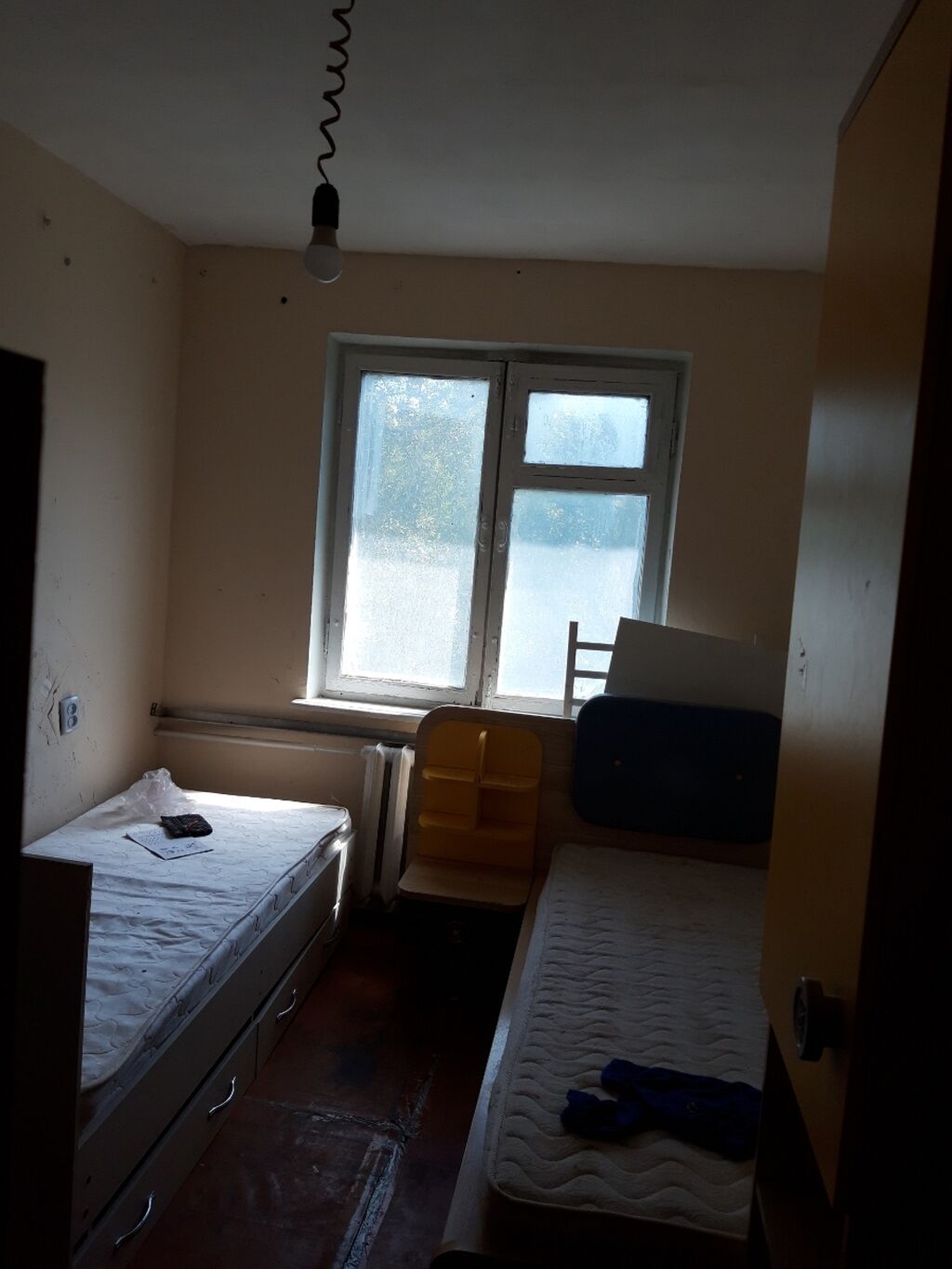 Сдаю 2ком квартиру, 4 мкр. 4 этаж, балкон, не угол. Есть: фото 4