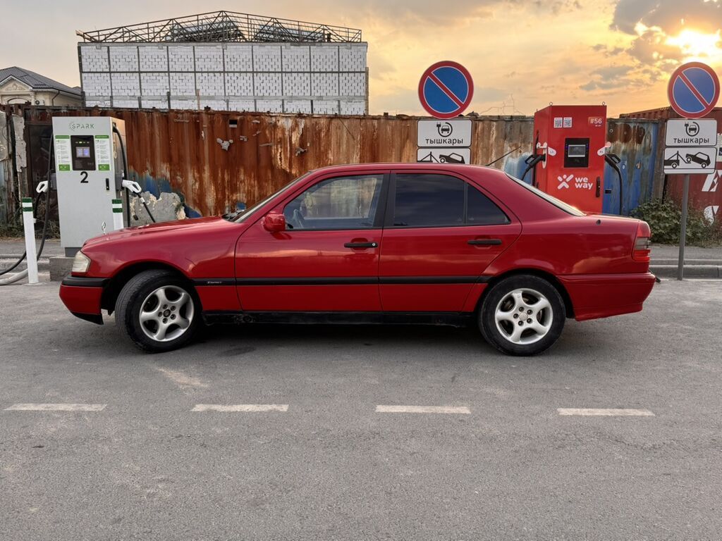 Mercedes-Benz C-Class: 1994 г., 1.8 л, Автомат, Бензин, Седан: фото 4