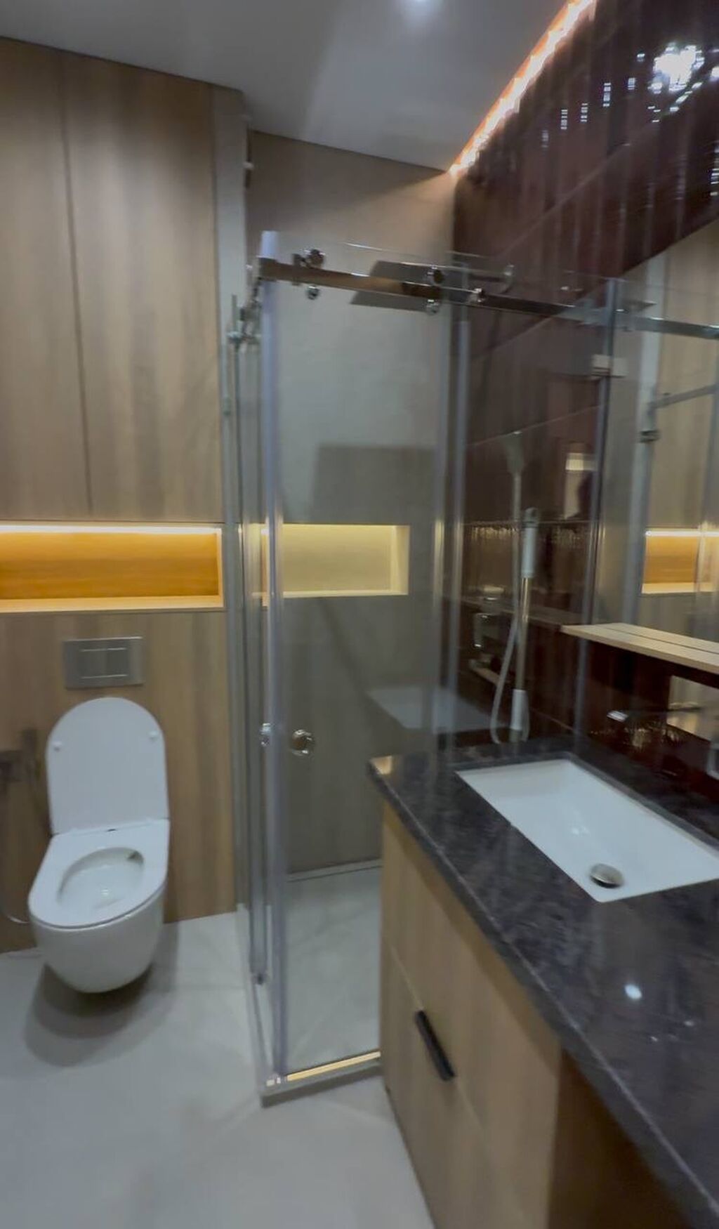 2 комнаты, 60 м², Южная Магистраль Элитка, 10 этаж, Дизайнерский ремонт: фото 2