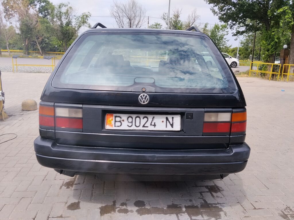 Volkswagen Passat Variant: 1991 г., 1.8 л, Механика, Бензин, Универсал: фото 5